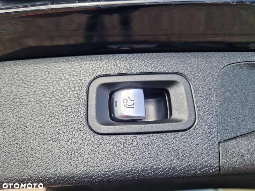 Mercedes-Benz Klasa E 300 de 9G-TRONIC Avantgarde - 19