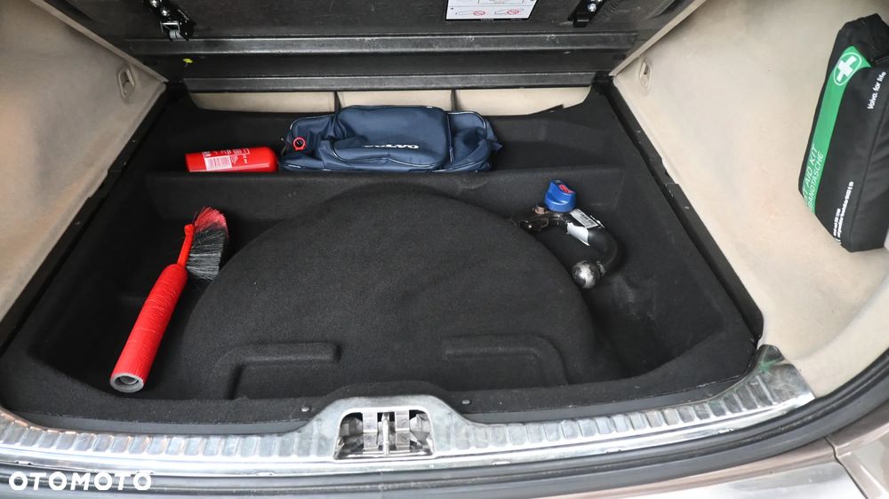 Volvo XC 60 D5 AWD Summum - 17