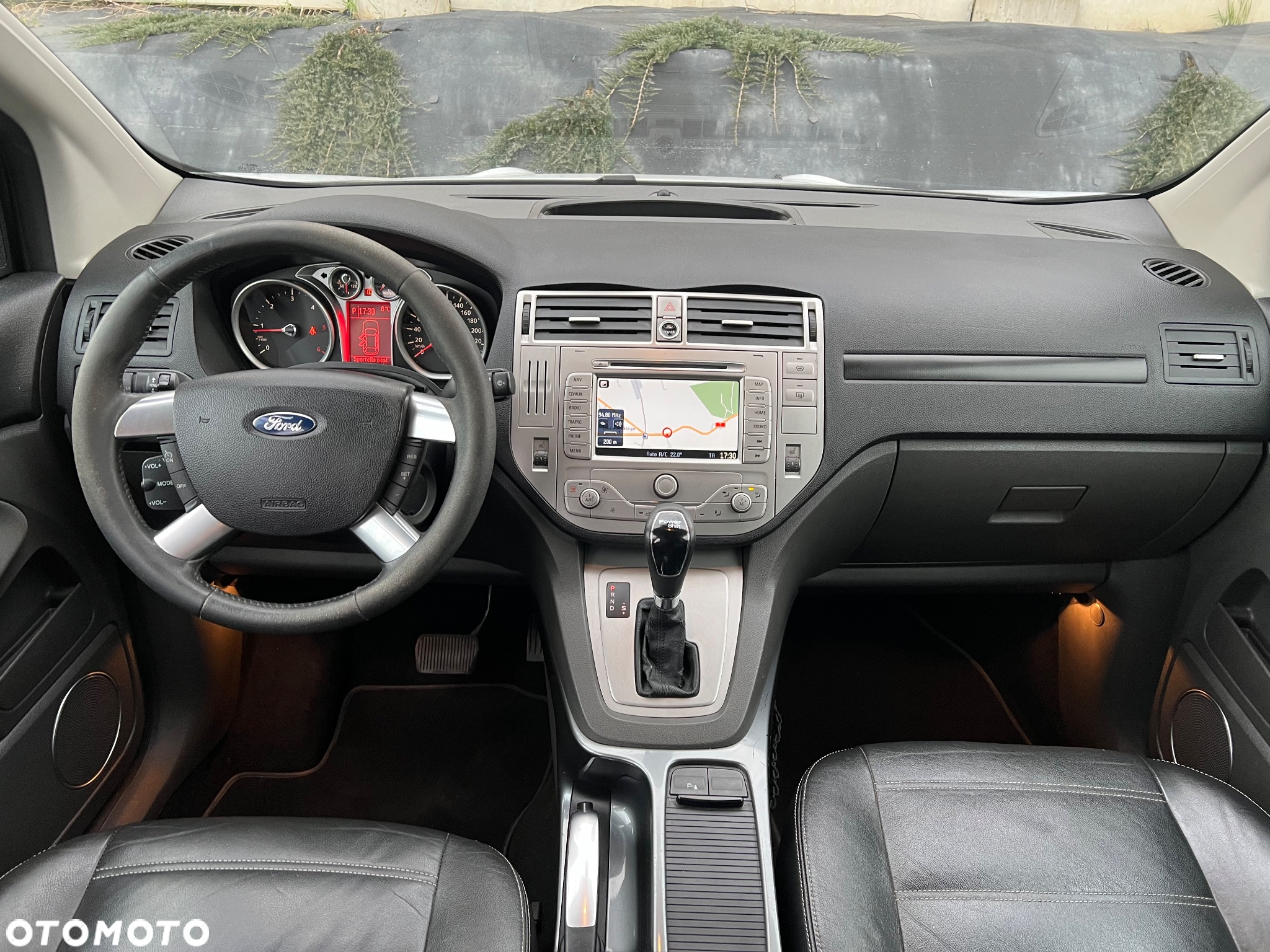 Ford Kuga 2.0 TDCi 4x4 Titanium - 30