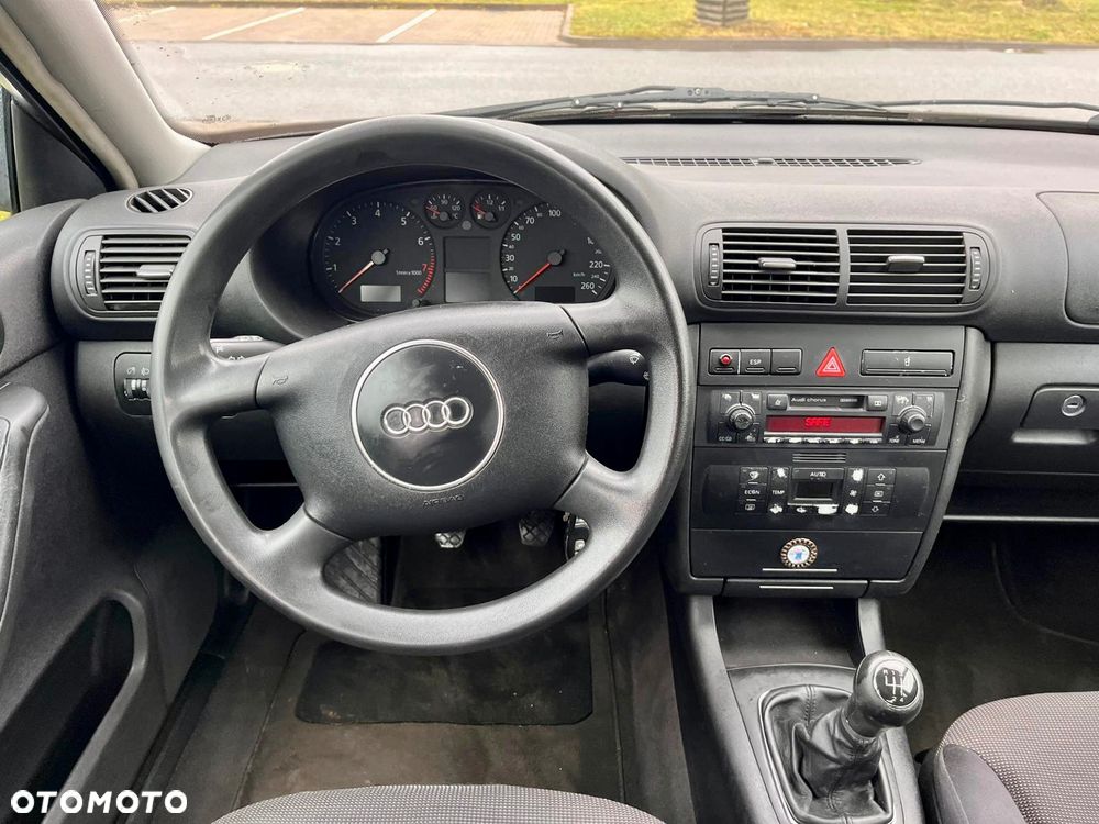 Audi A3 Sportback - 11