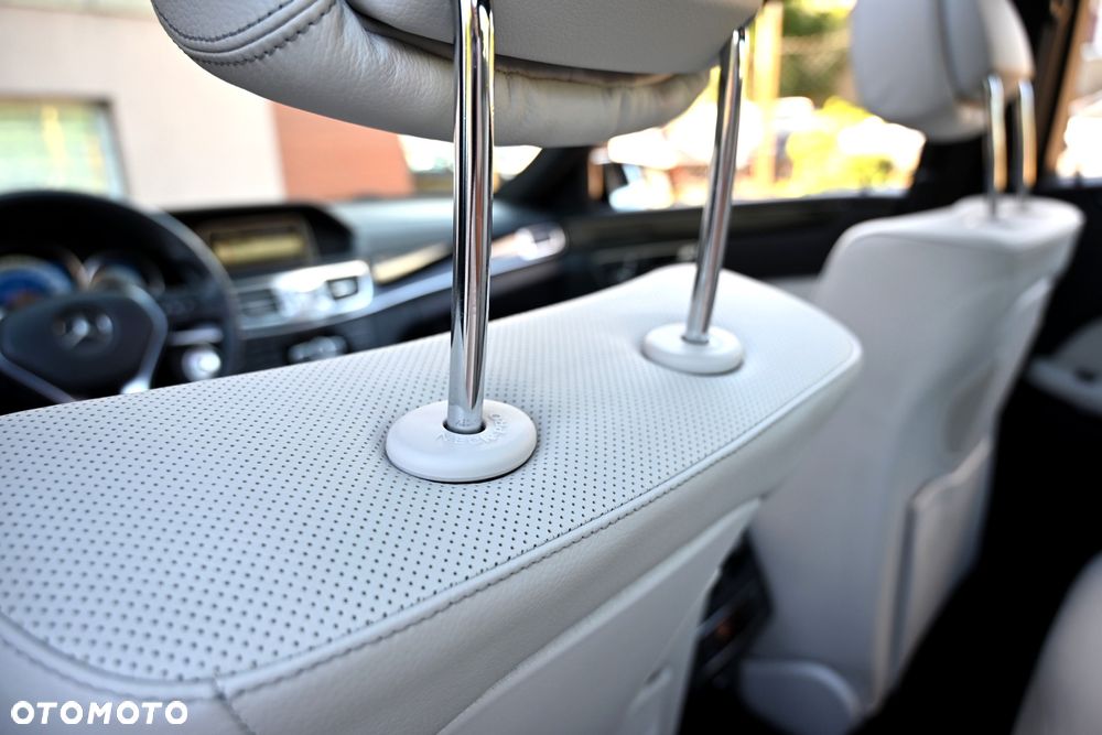 Mercedes-Benz Klasa E 500 4-Matic Avantgarde - 28