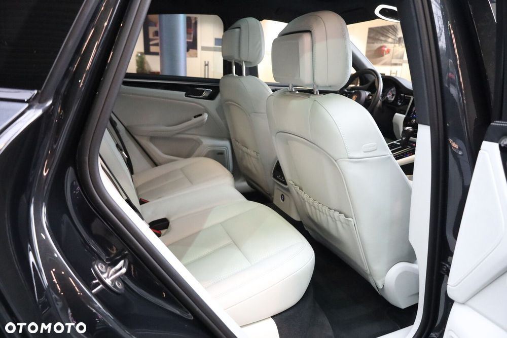 Porsche Macan - 21