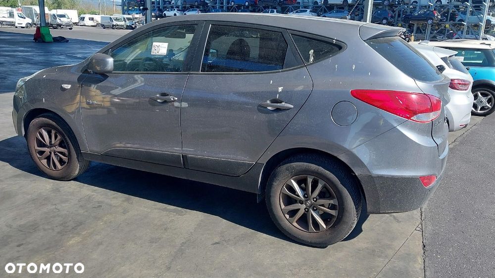 Hyundai ix35 1.7 CRDi 2WD blue Comfort - 4