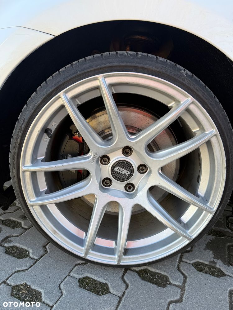Volkswagen Golf - 19