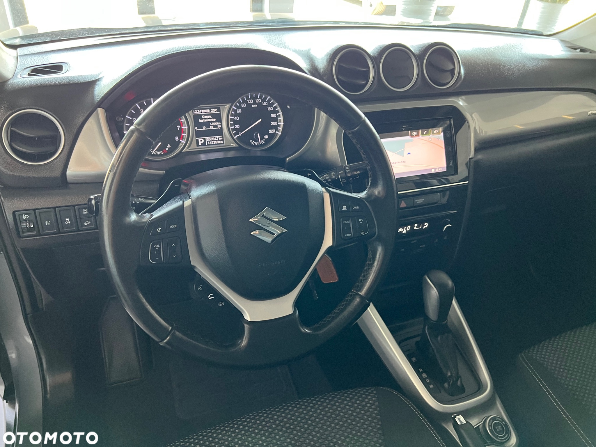 Suzuki Vitara - 11