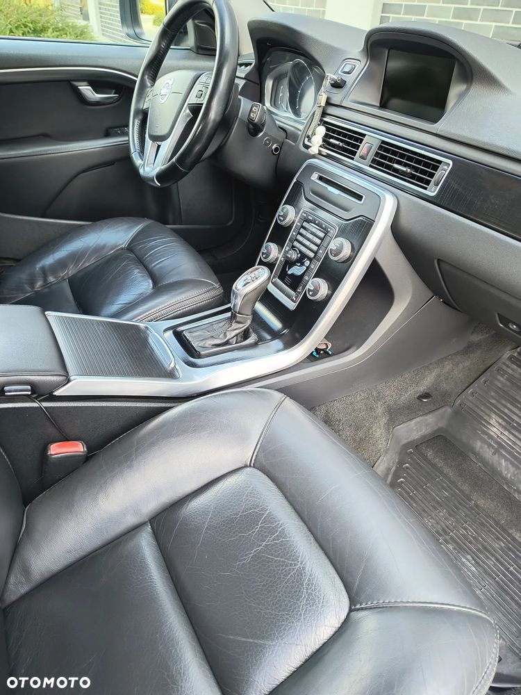 Volvo XC 70 D5 AWD Summum - 13