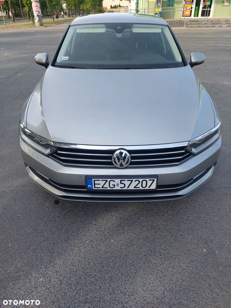 Volkswagen Passat - 5