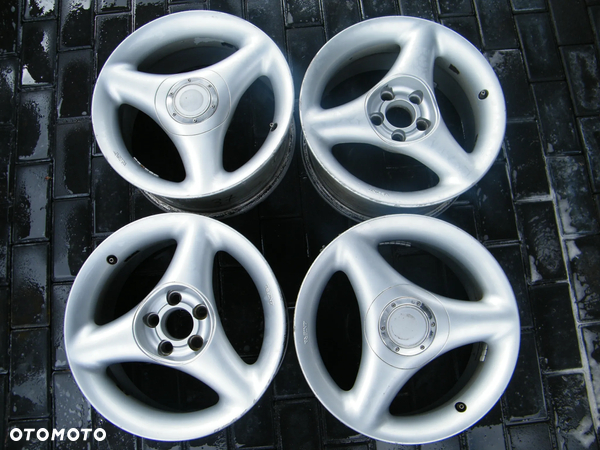 Felgi aluminiowe alufelgi komplet 5x100 ET30 / 7J x 15 otwór 57