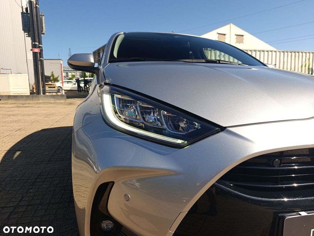 Toyota Yaris Hybrid 1.5 Style - 28