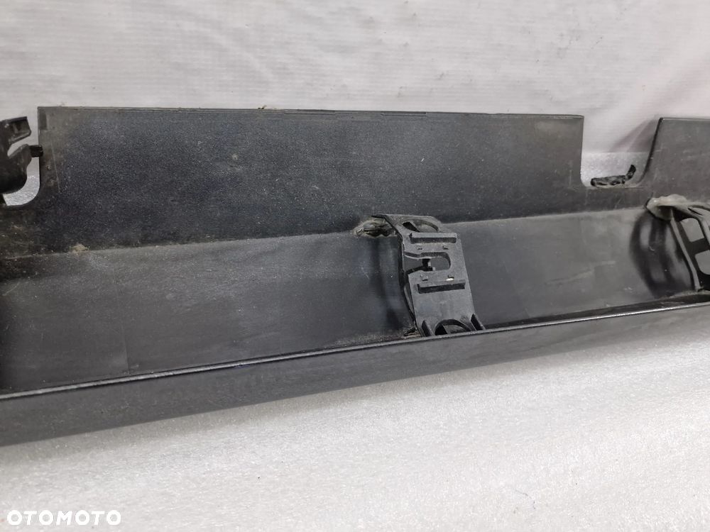 FORD FIESTA MK8 ST-LINE 17- LEWA LISTWA PROGOWA / NAKŁADKA PROGU , KOLOR SZARY METALIK ( GRAFITOWY ) , NR H1BJ-A10155-BW , NR AUKCJI PR452 - 11