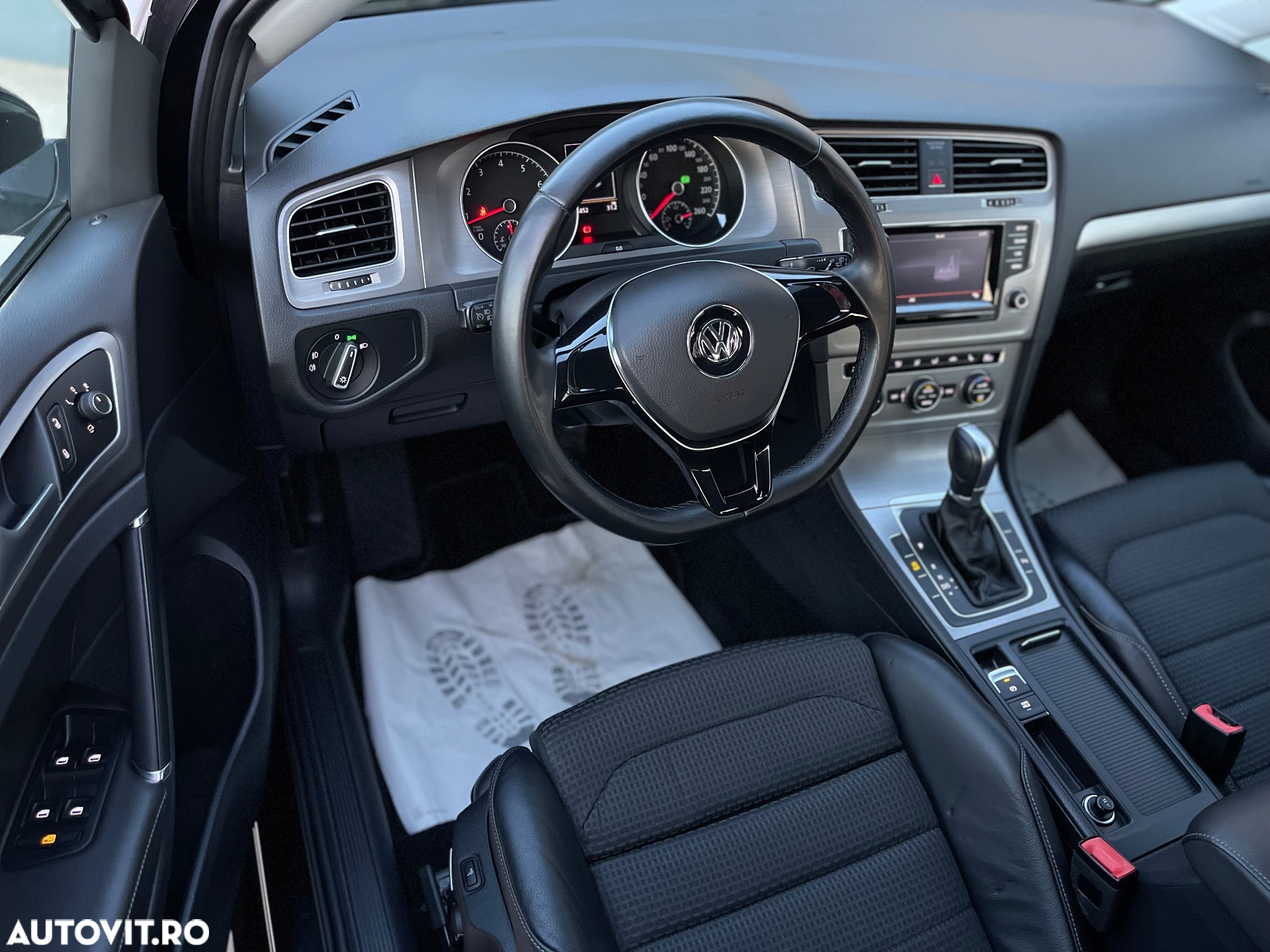 Volkswagen Golf 1.2 TSI BMT DSG Highline - 5