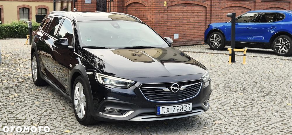Opel Insignia 2.0 BiTurbo D 4x4 Automatik Ultimate Exclusive - 2