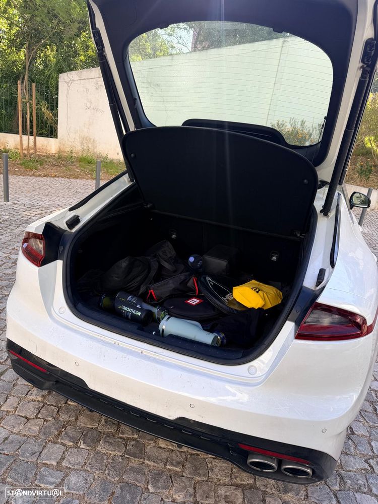 Kia Stinger 2.2 CRDi GT Line - 8