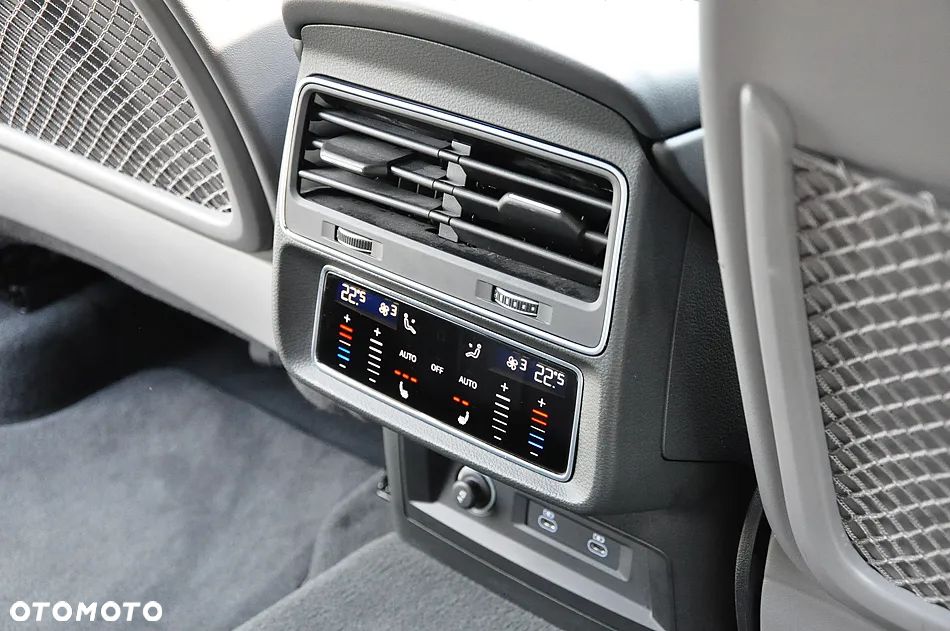 Audi Q8 SUV TFSI quattro 250 kW tiptronic S line business - 35