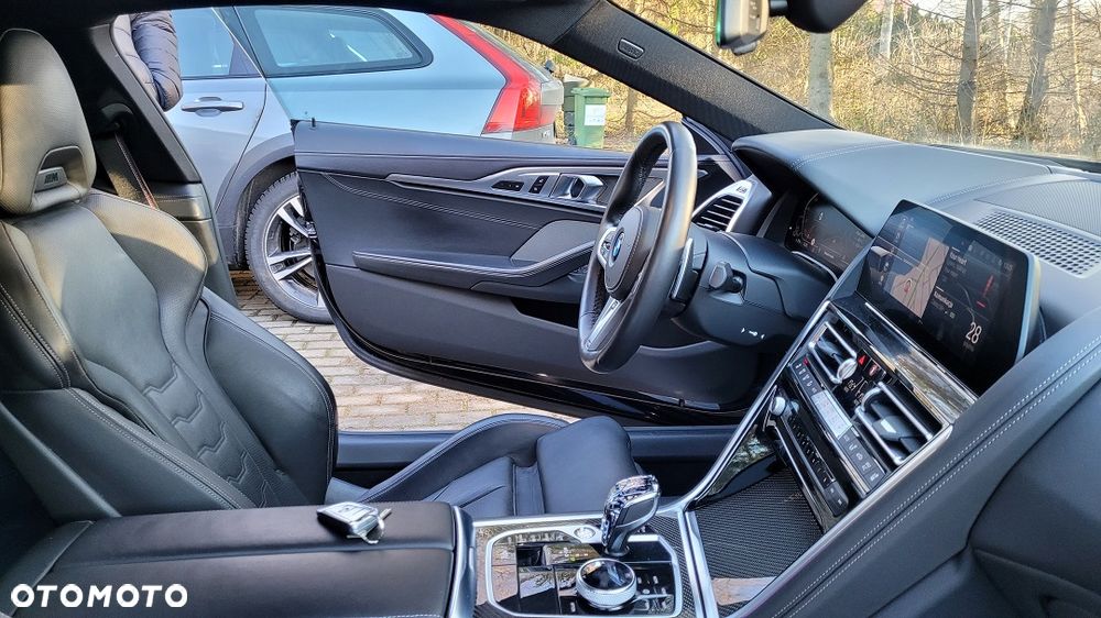 BMW Seria 8 - 30