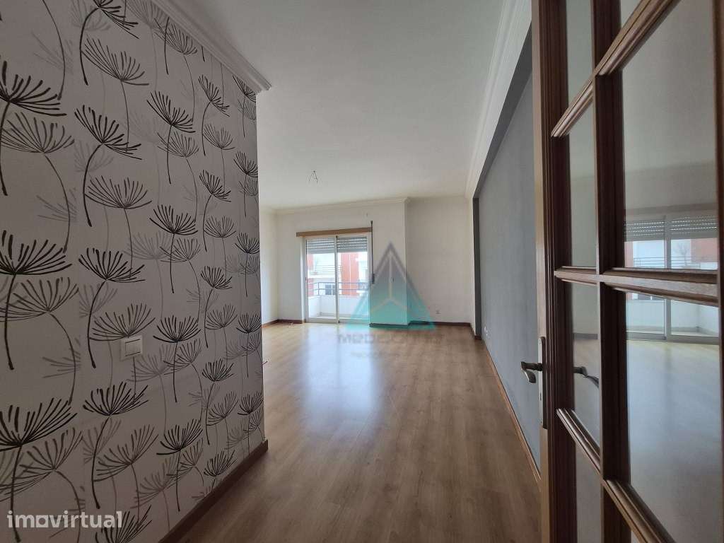 Apartamento T2 em Qta Vale Flor de Baixo, Feijó - Grande imagem: 4/23