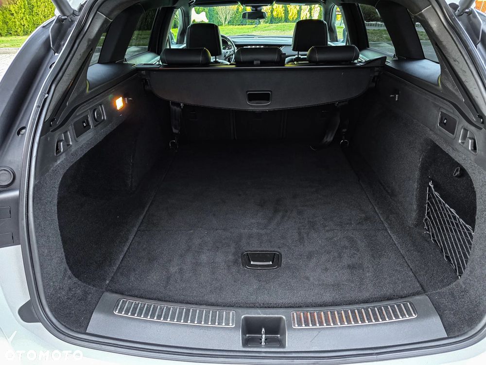 Opel Insignia - 30