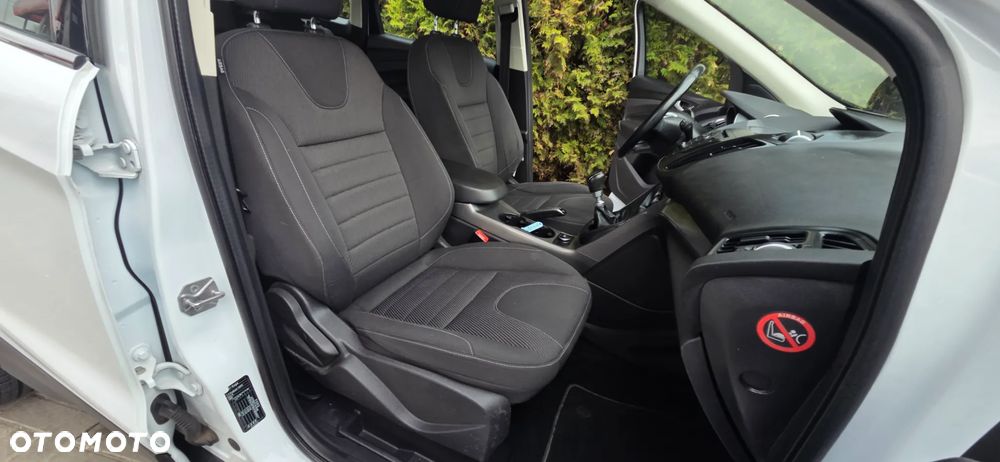 Ford Kuga 1.5 EcoBoost FWD Trend ASS - 33