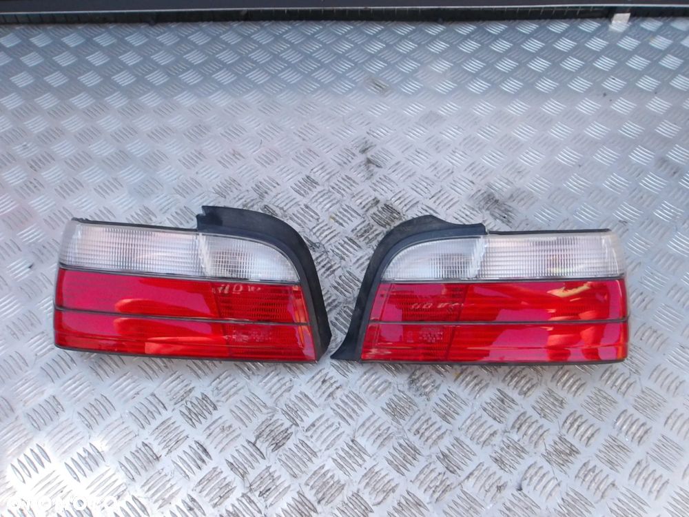 LAMPA TYLNA LEWA BMW E36 CABRIO M PAKIET - 2