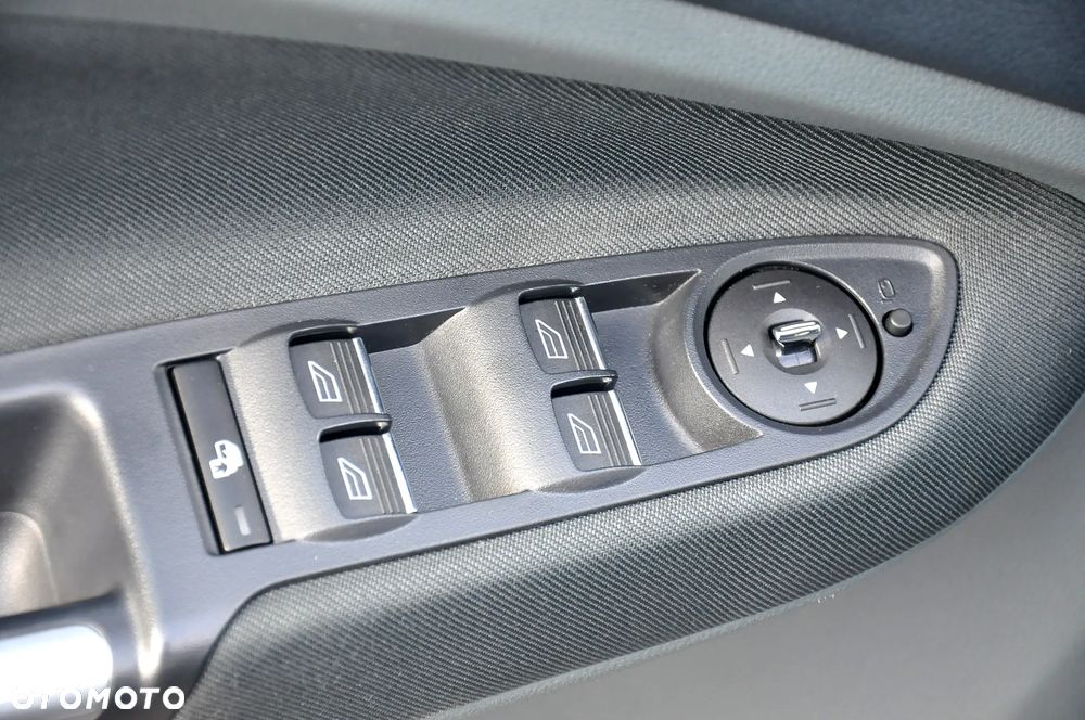 Ford Grand C-MAX 2.0 TDCi Titanium - 24