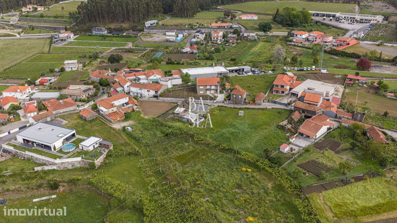 Terreno com 1126 m2 para construção em Ramos Baltar Paredes - Grande imagem: 3/15