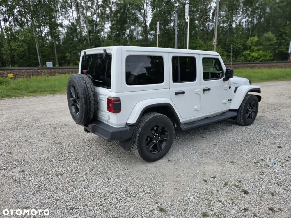 Jeep Wrangler - 6