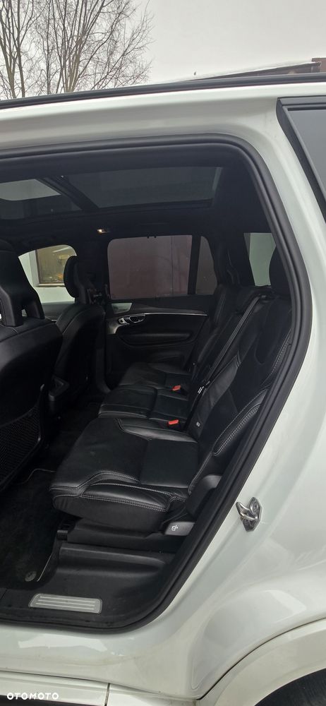 Volvo XC 90 - 7
