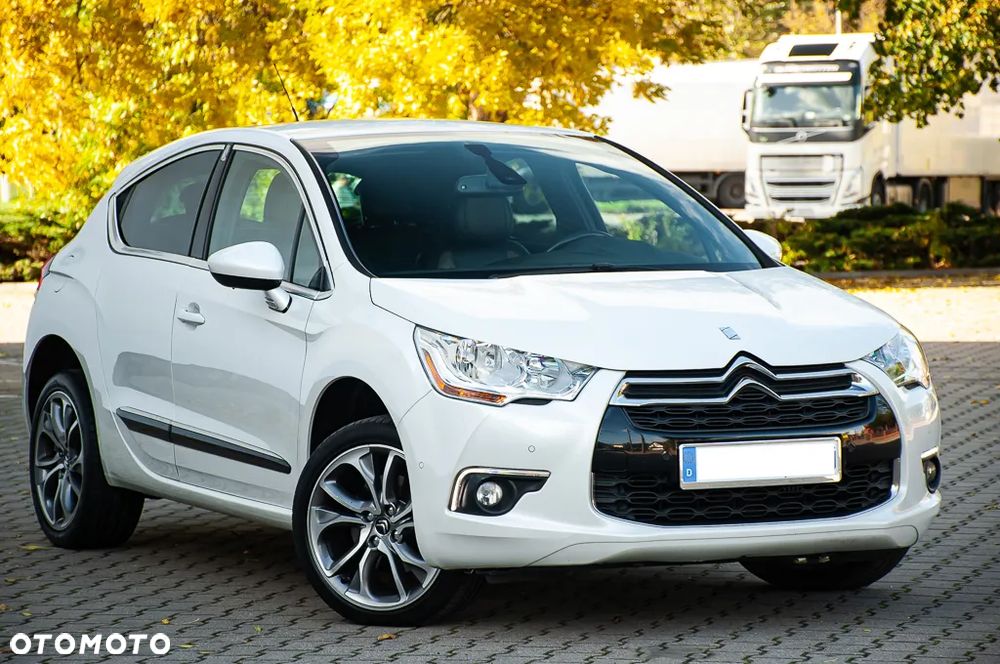 Citroën DS4 HDi 165 SoChic - 5
