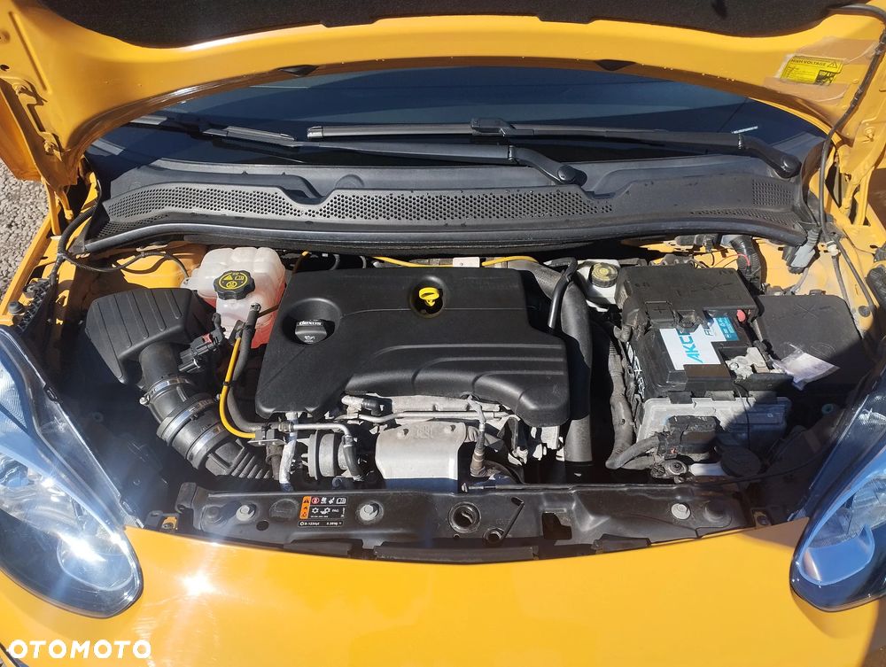 Opel Adam 1.0 T SIDI Unlimited S&S - 4