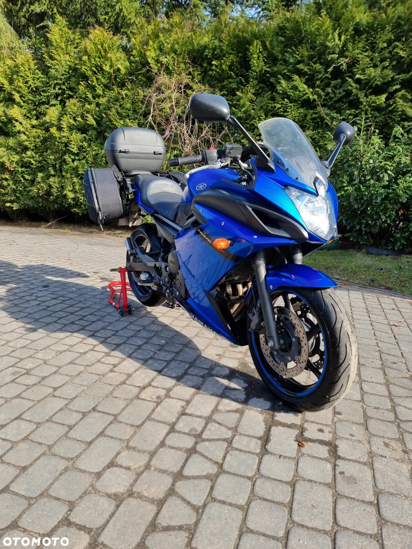 Yamaha XJ - 9
