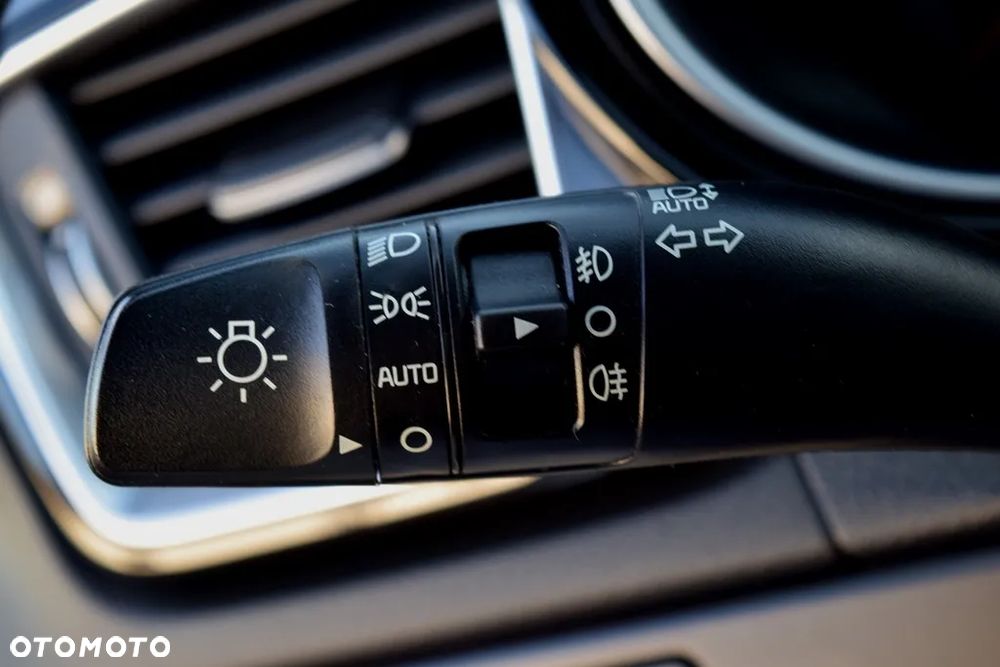 Kia ProCeed 1.5 T-GDI GT Line - 16