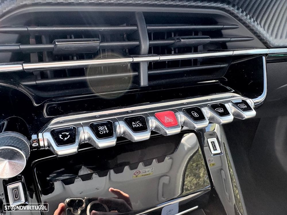 Peugeot 2008 1.2 PureTech Allure - 23