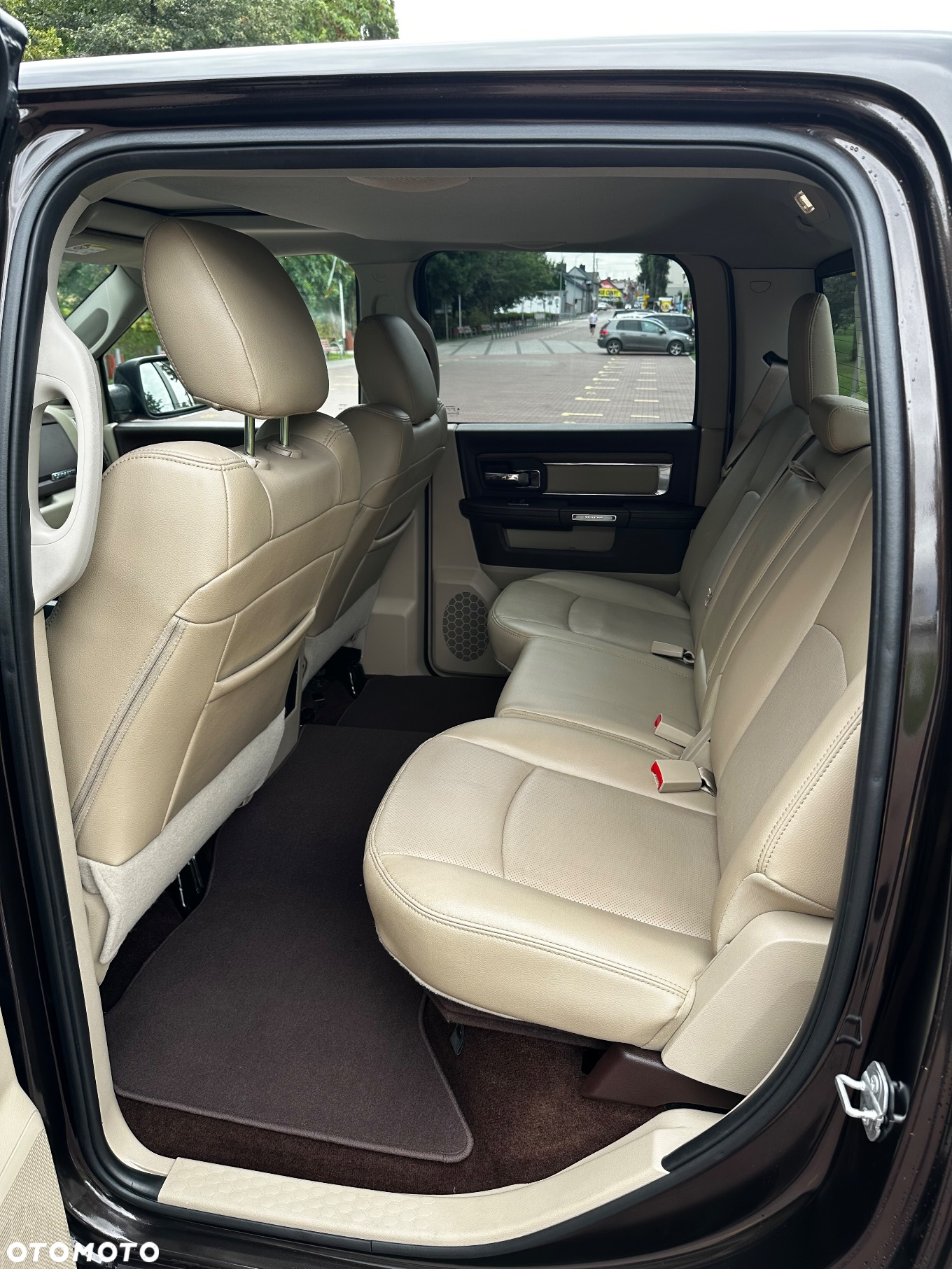 Dodge RAM 1500 5.7 4x4 - 24