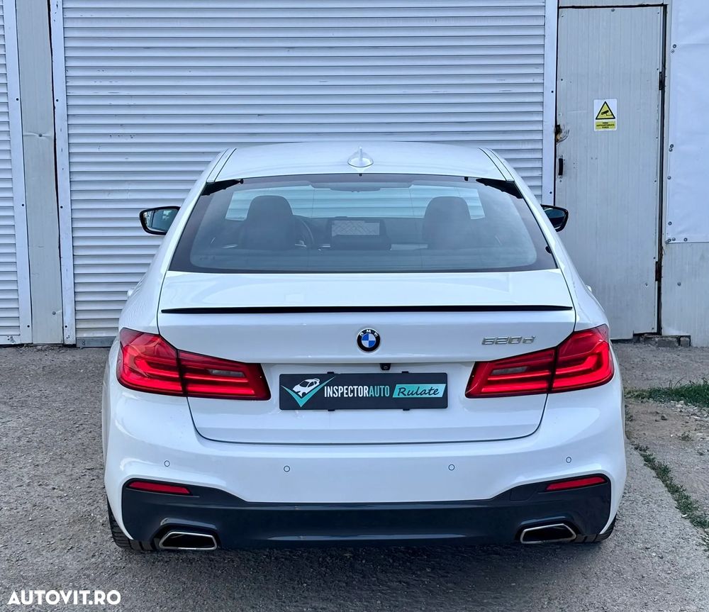 BMW Seria 5 520d Aut. M Sport Edition - 12