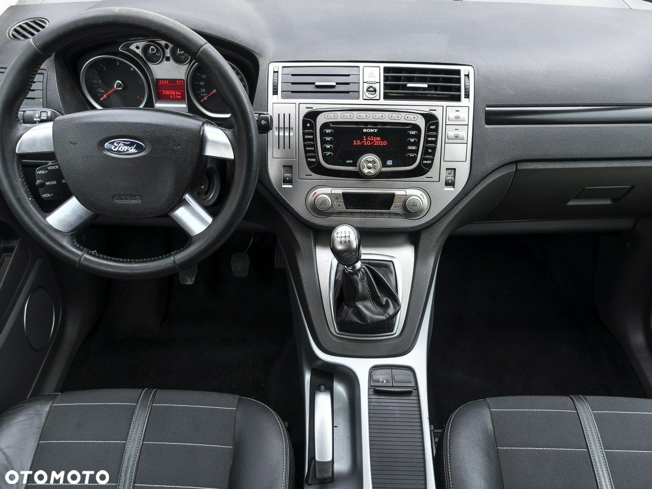 Ford Kuga 2.0 TDCi 2x4 Titanium - 20