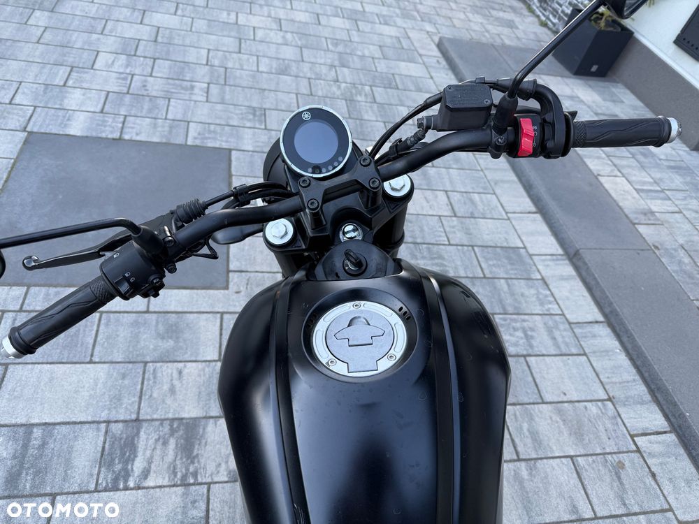 Yamaha XSR - 4