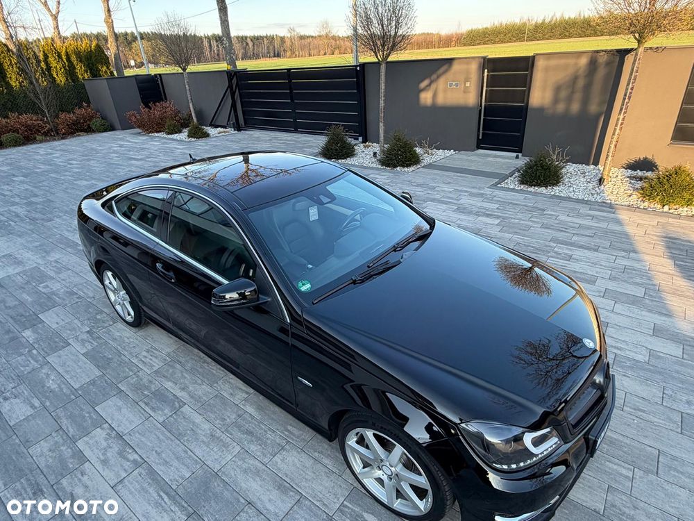 Mercedes-Benz Klasa C 180 BlueEFFICIENCY 7G-TRONIC - 8