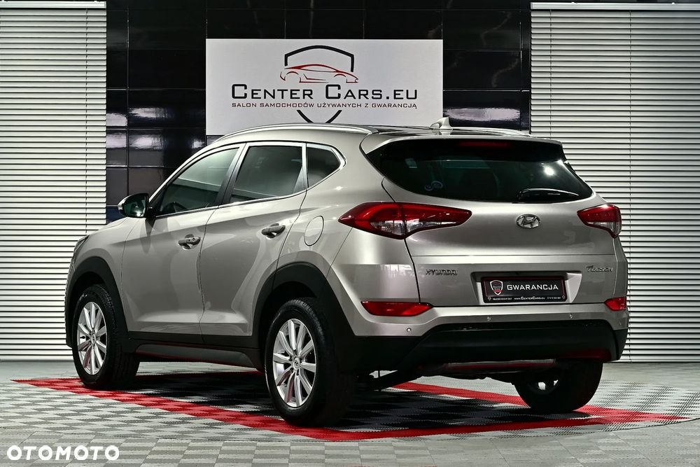 Hyundai Tucson 1.7 CRDI BlueDrive Style 2WD - 5
