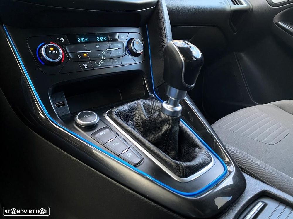 Ford Focus SW 1.5 TDCi Titanium - 22