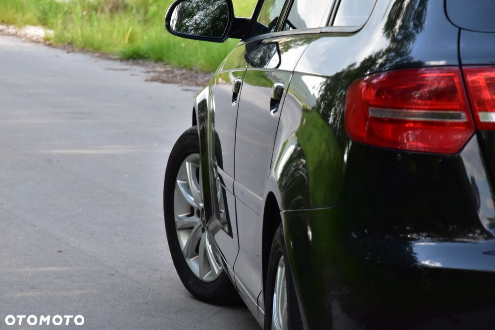 Audi A3 Sportback 2.0 TDI DPF quattro Attraction - 6