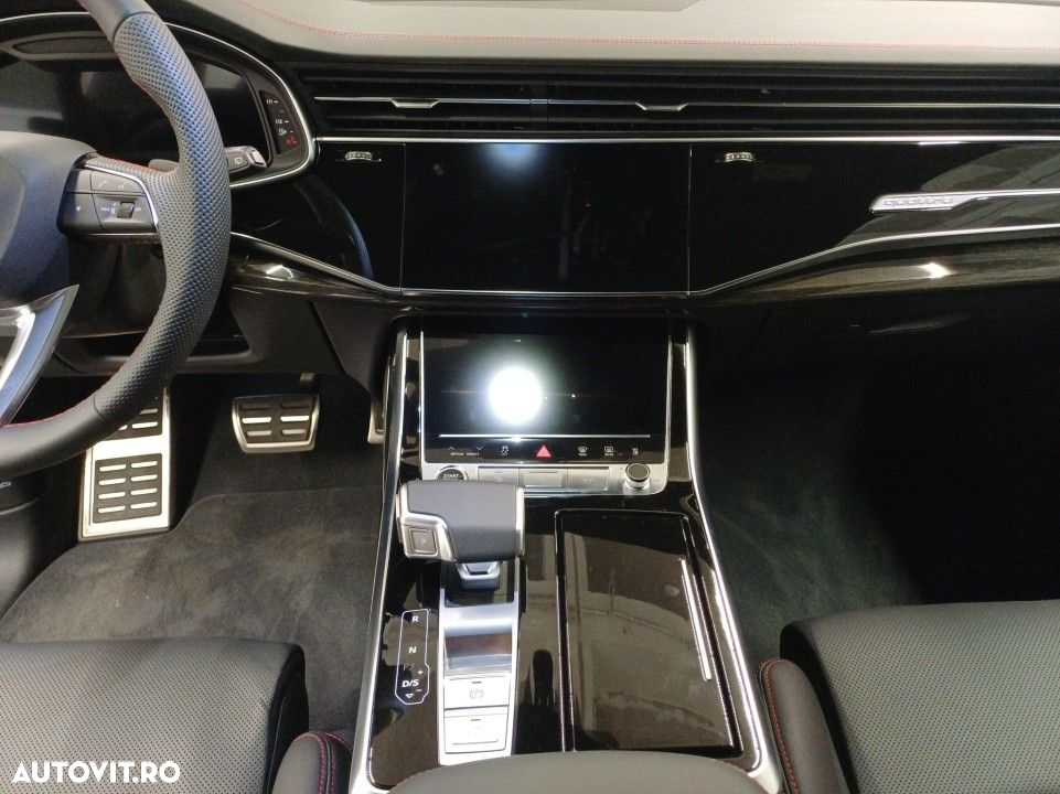 Audi Q8 - 12