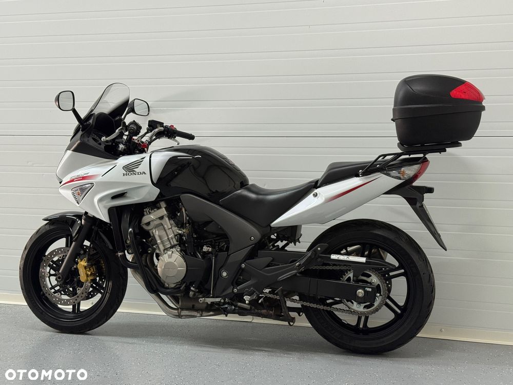 Honda CBF - 15