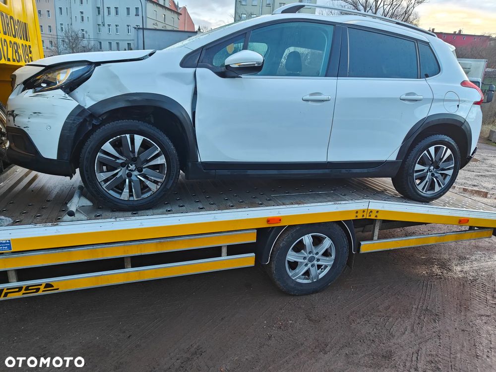 Peugeot 2008 PureTech 110 GPF Stop&Start EAT6 Allure - 2