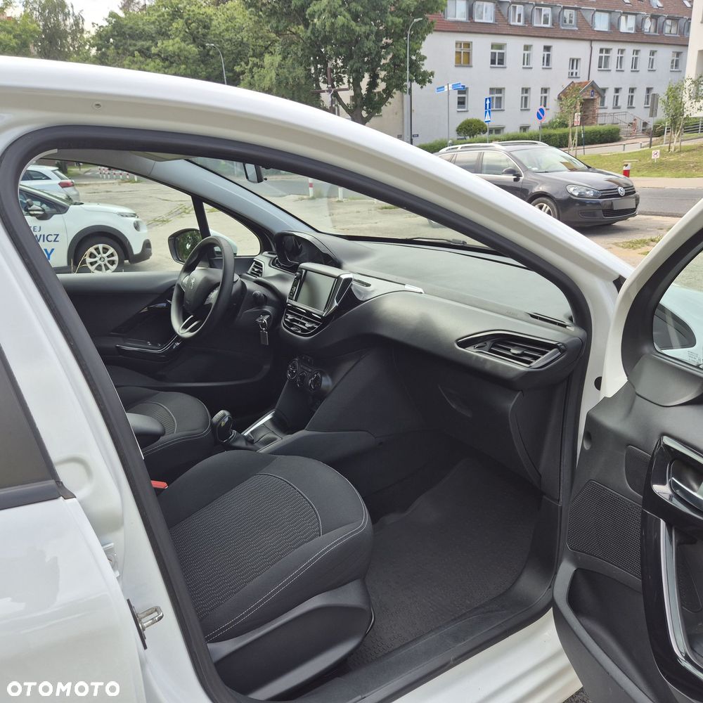 Peugeot 208 1.2 PureTech Active - 4