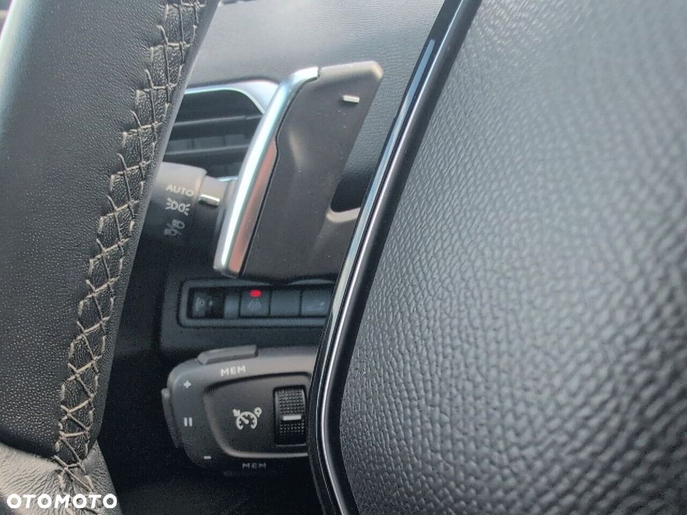 Peugeot 3008 - 18