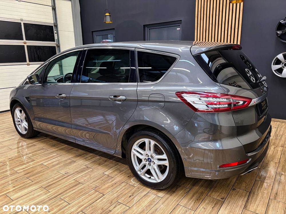 Ford S-Max - 10