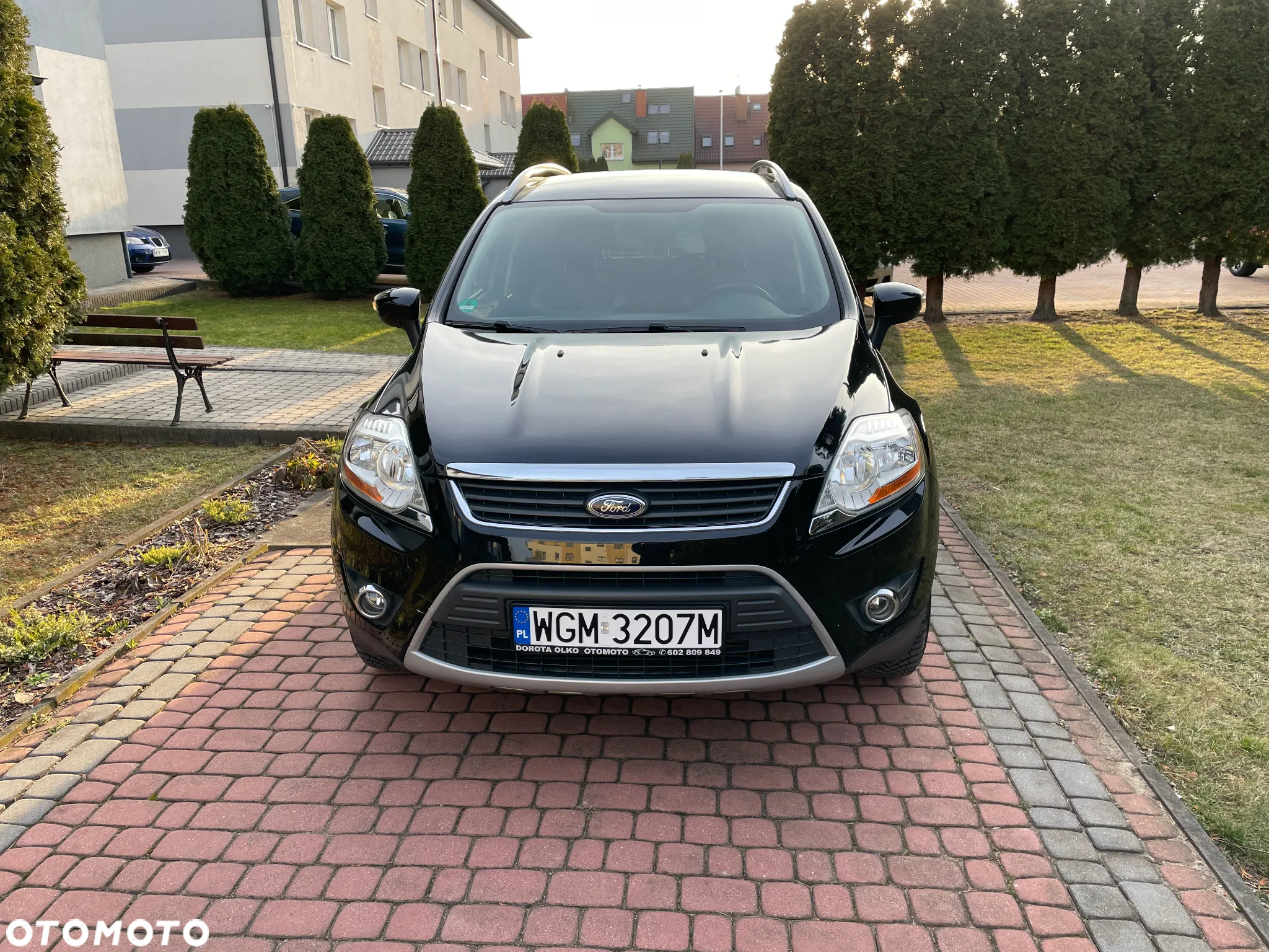 Ford Kuga 2.0 TDCi 2x4 Trend - 2