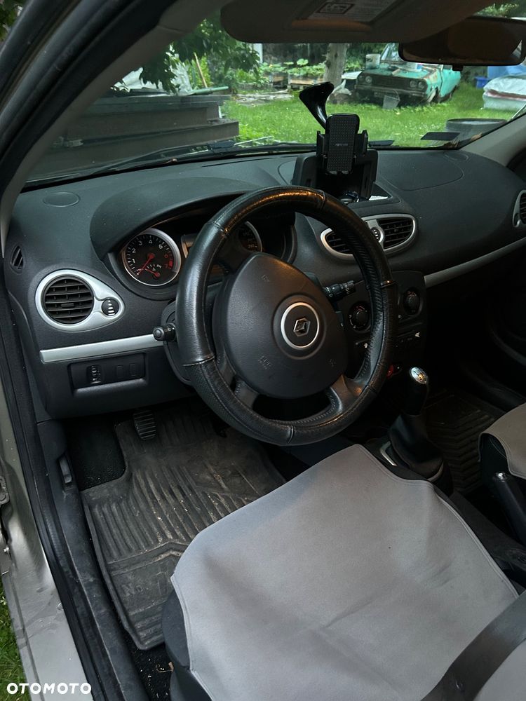 Renault Clio 1.2 16V Dwudziestka Euro5 - 8
