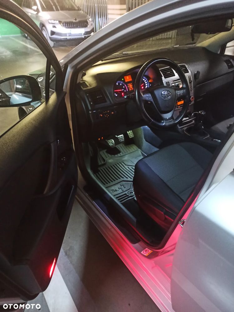 Toyota Avensis - 3