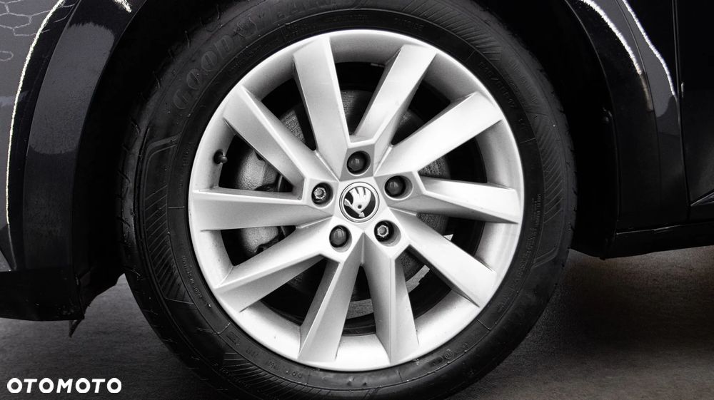 Skoda Superb 2.0 TDI SCR Style DSG - 10